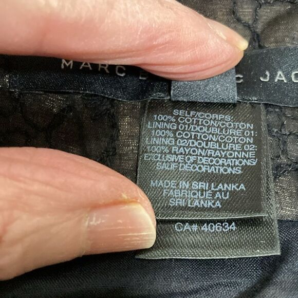 Marc by Marc Jacobs Cropped Lace Swing Jacket in black/dark brown. Size XS. - Picture 9 of 9